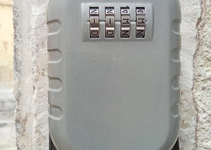 Alojamento de Acomodação e Pequeno-almoço Corte Di Lorenzo A Vecchia 4*